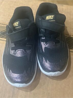 Nike Kids Black with Purple Shimmer Athletic Sneakers